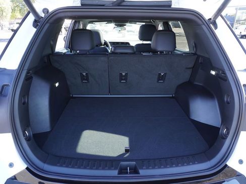 New 2026 GMC Terrain AT4 image 8