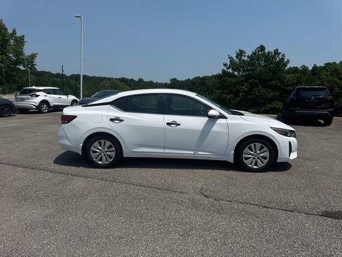 Certified 2025 Nissan Sentra S FWD image 3