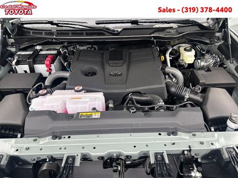 New 2026 Toyota Tundra Limited image 17