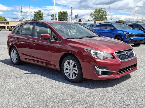 Used 2015 Subaru Impreza 2.0i Premium w/ Popular Package #1 AWD/4WD image 3