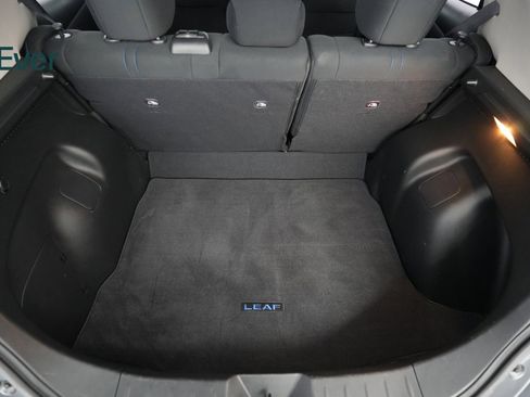 Used 2024 Nissan Leaf SV Plus image 22