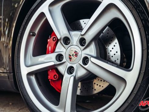 Used 2013 Porsche 911 Carrera S image 3