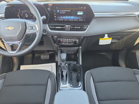 New 2026 Chevrolet TrailBlazer LT w/ LT Cold Weather Package FWD image 20