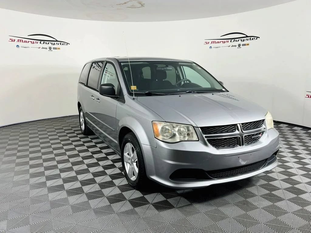 Used 2013 Dodge Grand Caravan SE FWD image 1