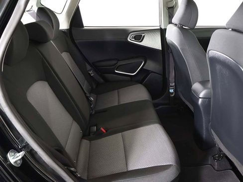 Used 2024 Kia Soul LX image 30