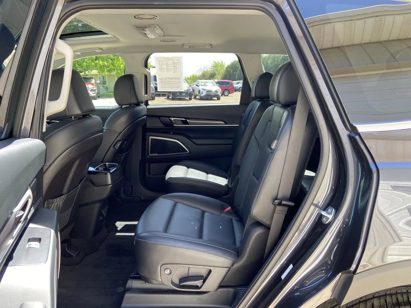 Used 2025 Kia Telluride S AWD/4WD image 25