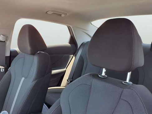 Certified 2025 Hyundai Elantra SE w/ Cargo Package FWD image 15