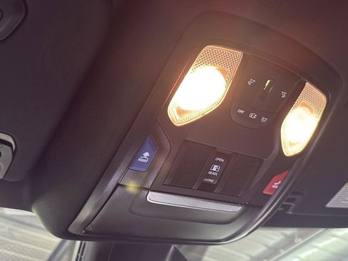 Used 2025 RAM 1500 Lone Star image 23