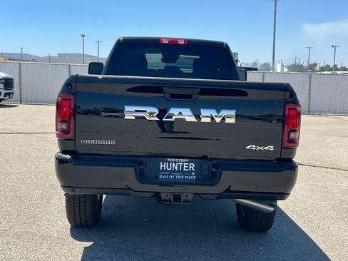 New 2026 RAM 2500 Big Horn AWD/4WD image 6