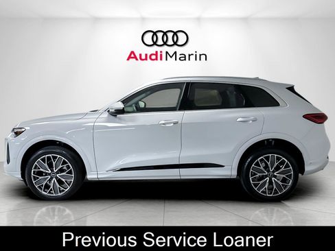 Certified 2025 Audi Q5 Premium Plus w/ Premium Plus image 2