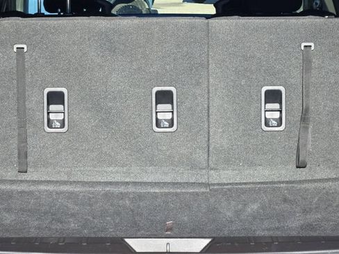 Used 2024 Subaru Ascent Premium w/ Convenience Package image 16