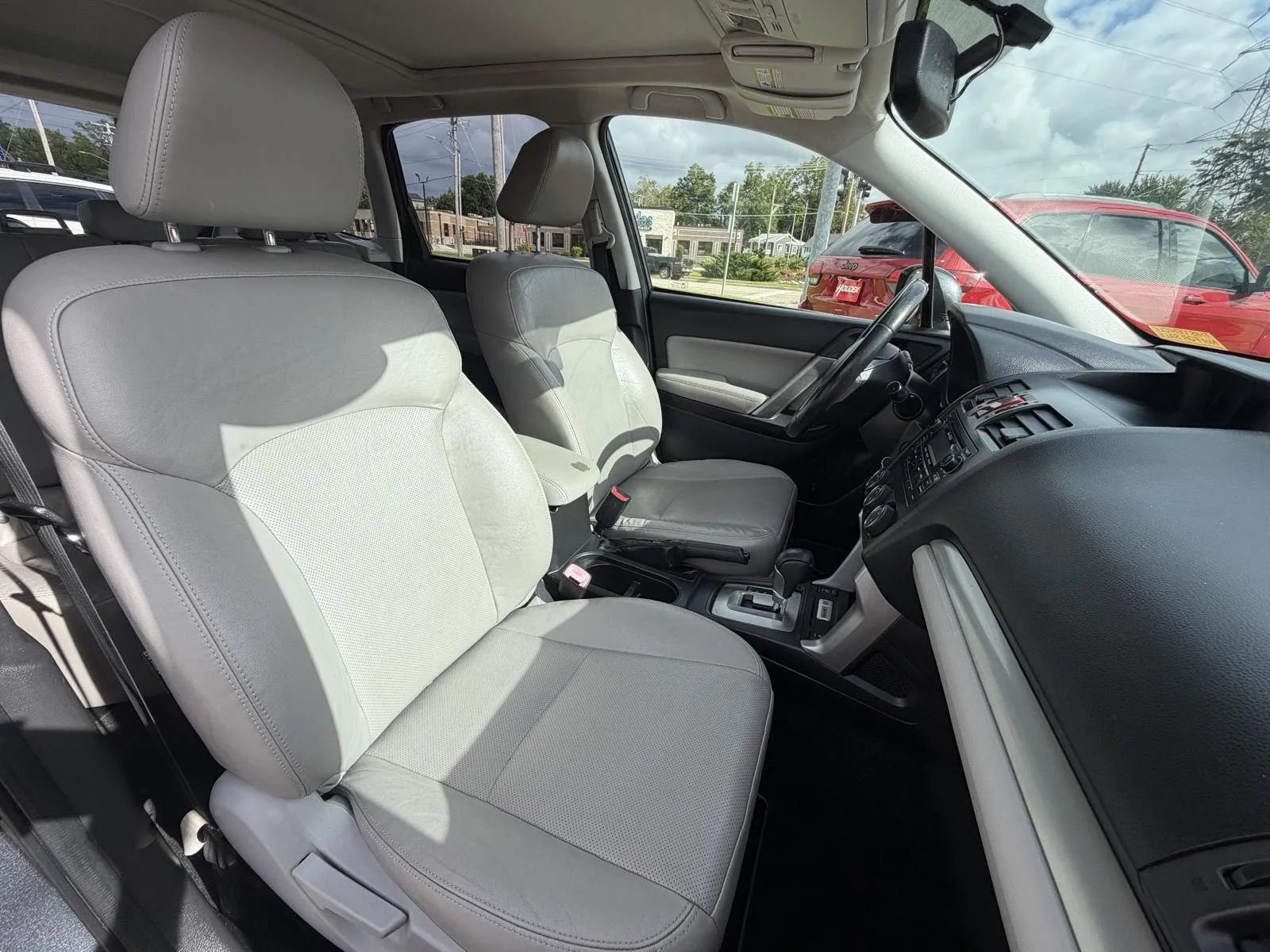 Used 2014 Subaru Forester 2.5i Limited w/ Popular Package #2 AWD/4WD image 16