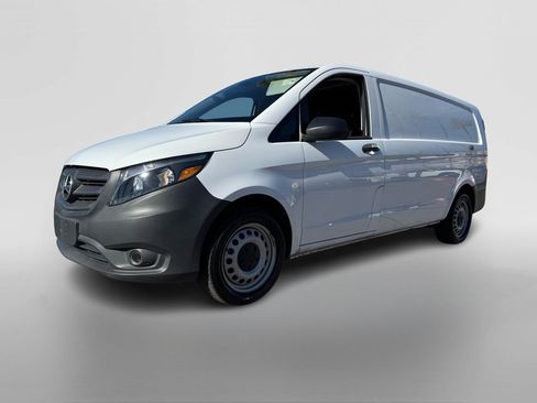Used 2020 Mercedes-Benz Metris image 9