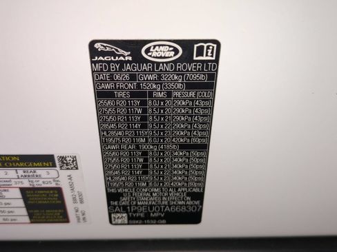 New 2026 Land Rover Range Rover Sport SE AWD/4WD image 31