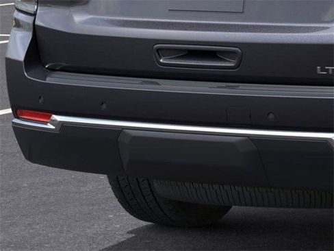 New 2026 Chevrolet Suburban LT w/ Comfort Package image 14