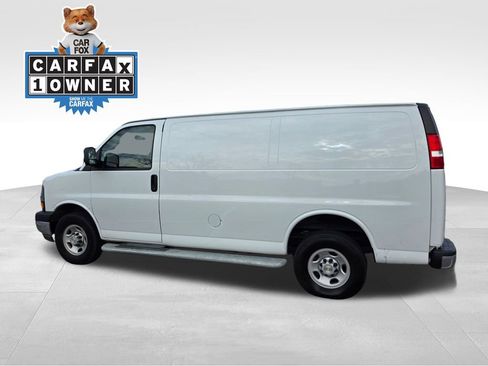 Used 2024 Chevrolet Express 2500 w/ Driver Convenience Package image 4