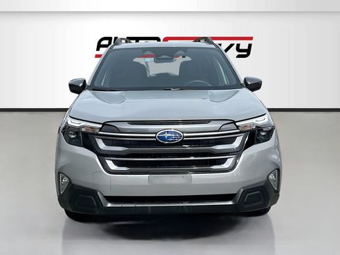 Used 2025 Subaru Forester Premium w/ Convenience Package #1 AWD/4WD image 2
