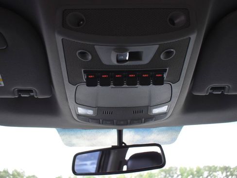 Used 2017 Ford F250 Lariat w/ Lariat Value Package AWD/4WD image 44