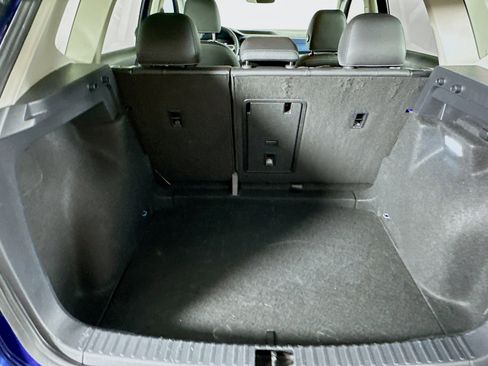 Used 2024 Volkswagen Taos SE image 27