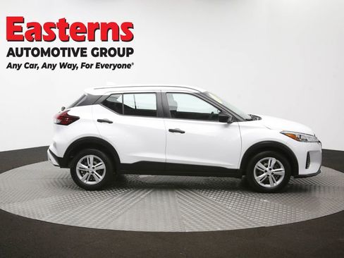 Used 2024 Nissan Kicks S image 45