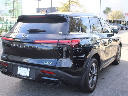 Certified 2025 INFINITI QX60 Luxe image 6