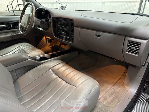 Used 1995 Chevrolet Impala SS RWD image 38