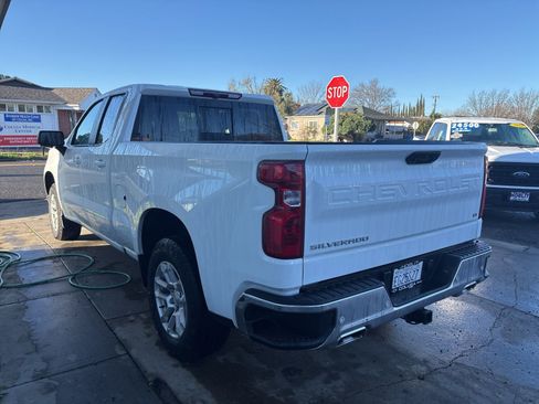 Used 2025 Chevrolet Silverado 1500 LT w/ Z71 Off-Road Package image 3