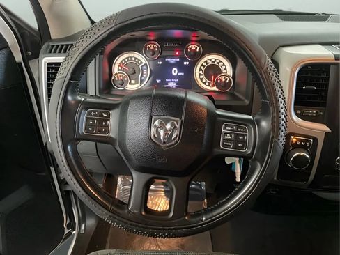 Used 2017 RAM 1500 Big Horn RWD image 19