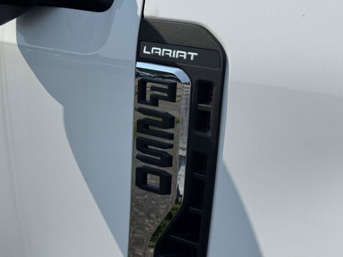 New 2026 Ford F250 Lariat w/ Chrome Package AWD/4WD image 14