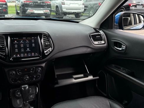 Used 2021 Jeep Compass Limited image 29