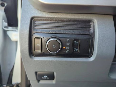 Used 2025 Ford F250 XL w/ XL Chrome Package RWD image 13