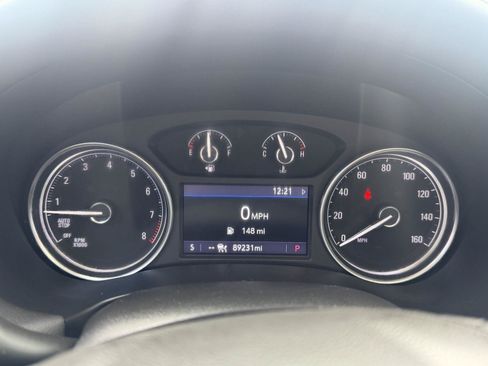 Used 2022 Buick Enclave Essence w/ Experience Buick Package FWD image 22