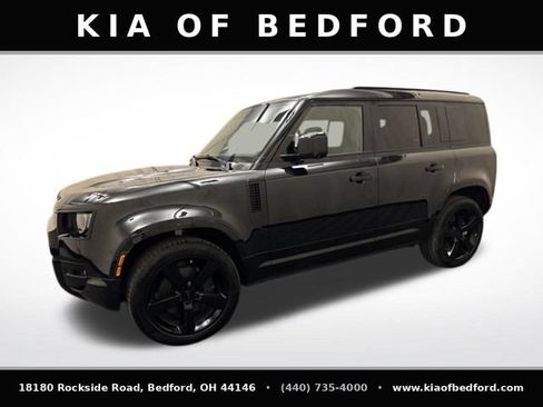 Used 2026 Land Rover Defender 110 X-Dynamic SE AWD/4WD image 9