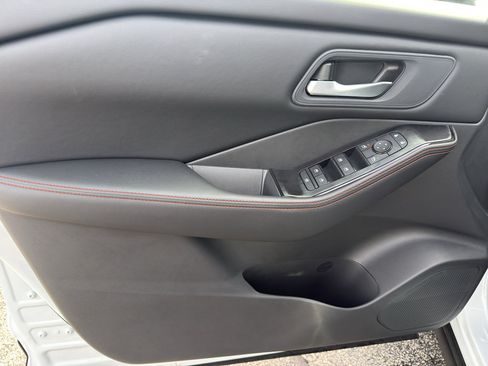 New 2026 Nissan Rogue SV AWD/4WD image 13