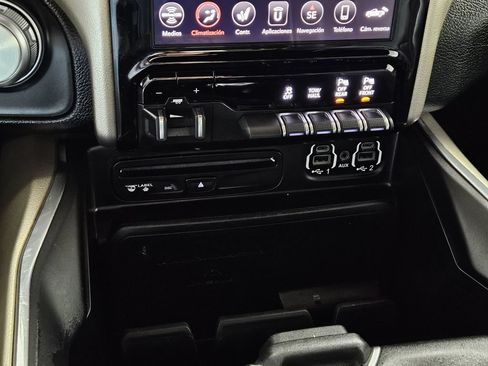 Used 2019 RAM 1500 Laramie RWD image 18