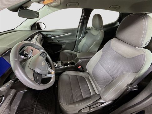 Used 2023 Chevrolet Bolt EUV LT w/ Driver Confidence Package image 13