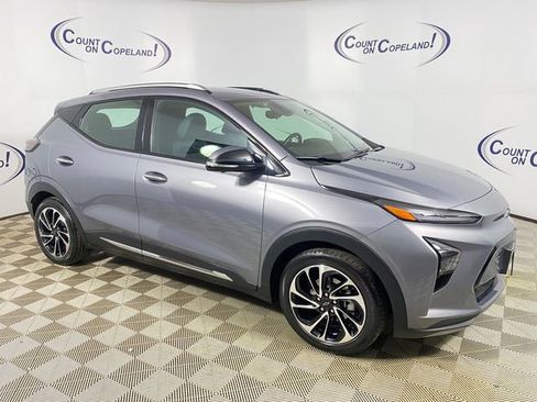 Used 2023 Chevrolet Bolt EUV Premier image 8