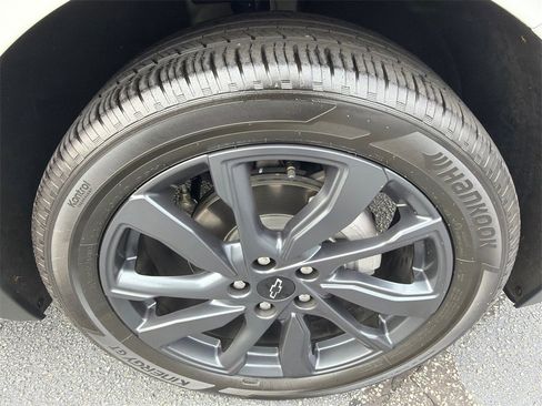 Used 2024 Chevrolet Equinox RS image 12