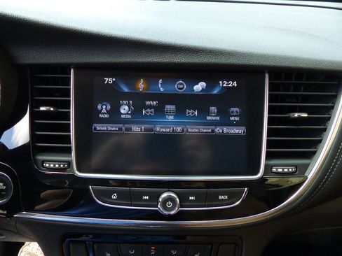 Used 2019 Buick Encore Essence w/ Experience Buick Package AWD/4WD image 33