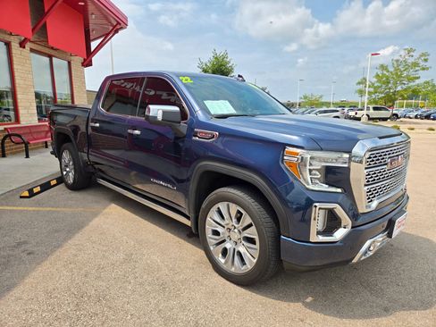 Used 2022 GMC Sierra 1500 Denali w/ Denali Premium Package AWD/4WD image 3