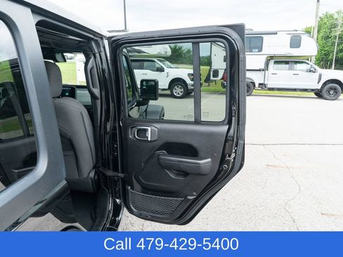 Used 2024 Jeep Wrangler Unlimited Sport AWD/4WD image 15