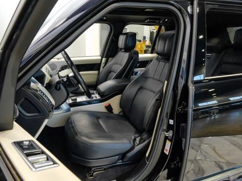 Used 2018 Land Rover Range Rover HSE AWD/4WD image 42