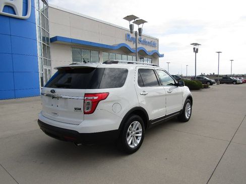 Used 2012 Ford Explorer XLT image 5