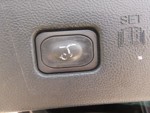 Used 2020 Ford Edge SEL w/ Convenience Package FWD image 15