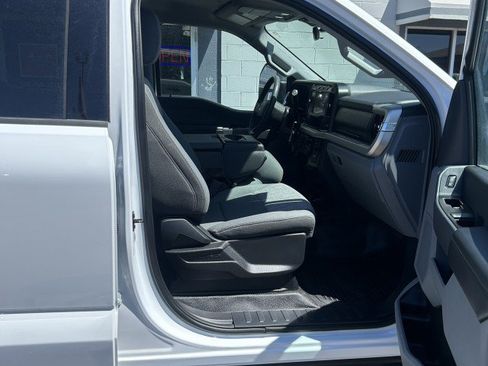 Used 2024 Ford F350 XLT AWD/4WD image 23