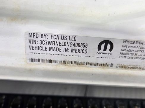 Used 2022 RAM 5500 Tradesman w/ Chrome Appearance Group image 17