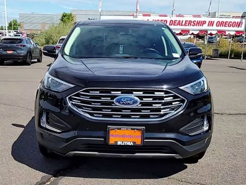Used 2023 Ford Edge Titanium image 3