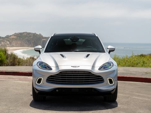 Used 2021 Aston Martin DBX AWD/4WD image 5