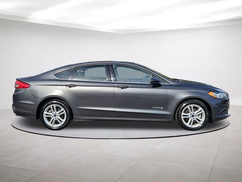 Used 2018 Ford Fusion S image 8