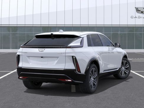 New 2026 Cadillac Lyriq Luxury AWD/4WD image 37
